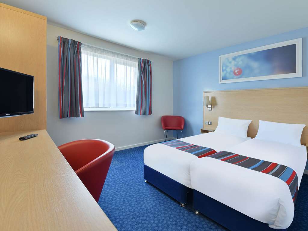 Travelodge Reading Whitley Zimmer foto